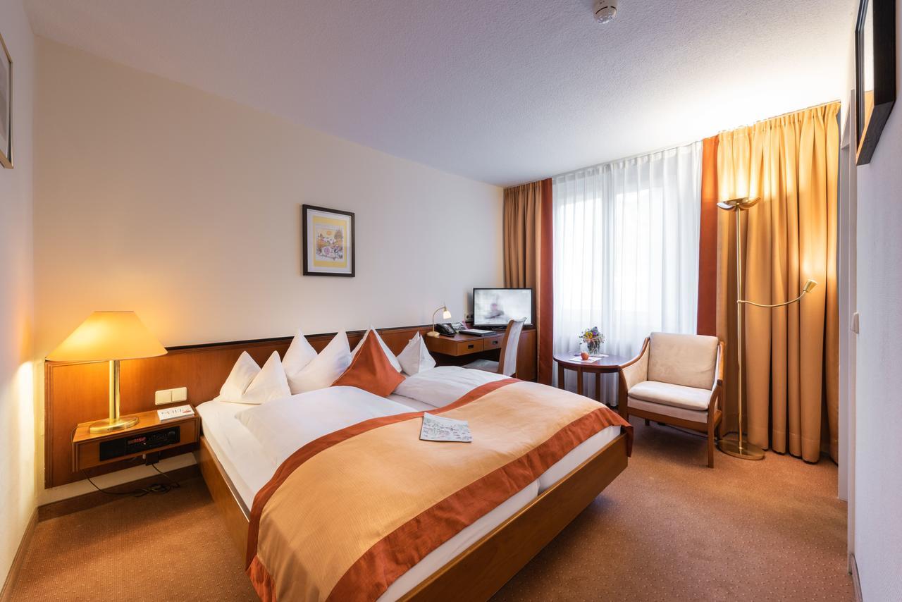 Parkhotel ชตัดท์อัลเลนดอร์ฟ ภายนอก รูปภาพ