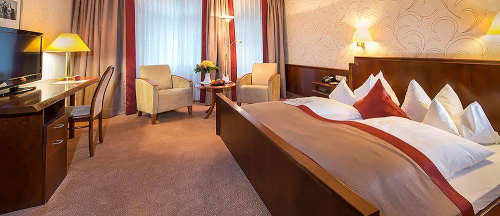 Parkhotel ชตัดท์อัลเลนดอร์ฟ ภายนอก รูปภาพ